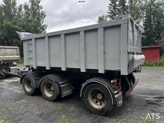 Triolift 3 akslet Triolift 3 akslet 1996 2 Dump trailers image 48