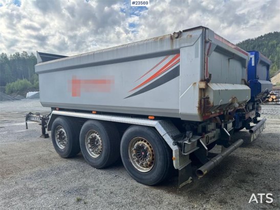 Istrail Triple-Axle Trailer Istrail Triple-Axle Trailer 2017 2 Dump trailers image 33