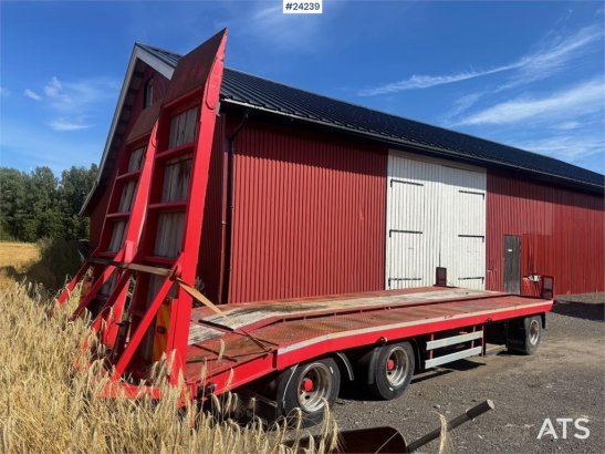 Forss-Parator Machine Trailer with Hydraulic Ramps Forss-Parator Machine Trailer with Hydraulic Ramps 1978 2 Lowloader tra...