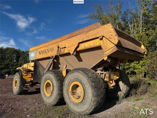 Volvo A40 Articulated Dumper – Black Plate A40 Articulated Dumper – Black Plate 2010 2 Dump Truck image 3
