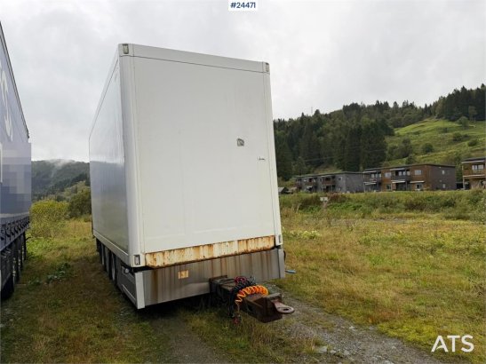 Ekeri Box Trailer with Full Side Opening and 2-Ton Tail Ekeri Box Trailer with Full Side Opening and 2-Ton Tail 2011 2 ima...