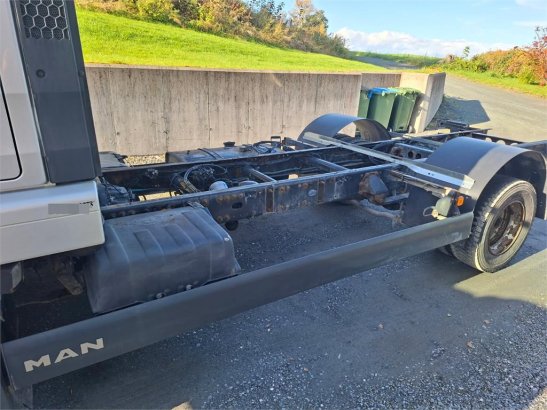 MAN TGL 12.250 Chassis – Euro 6 – Sold without body TGL 12.250 Chassis – Euro 6 – Sold without body 2014 2 image 3