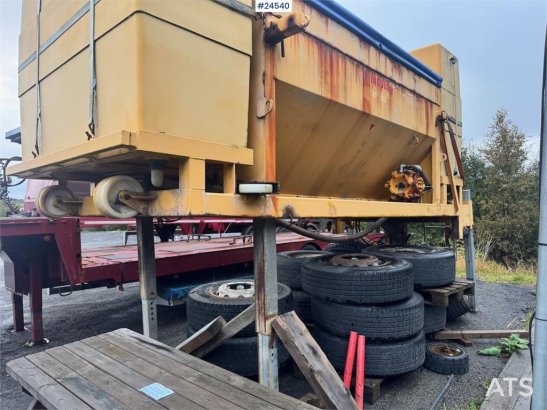 Falköping CLC-427 salt spreader – needs repair Falköping CLC-427 salt spreader – needs repair 2011 2 image 16