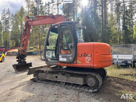 Hitachi ZX70 Excavator with Tiltrotator and 3 Buckets – On ZX70 Excavator with Tiltrotator and 3 Buckets – On 2004 2 Crawl...