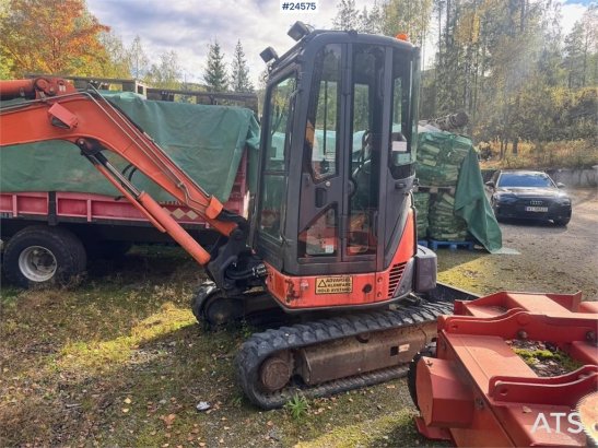 Hitachi ZX35U-2 Mini Excavator with 3 Buckets – 1,870 Hour ZX35U-2 Mini Excavator with 3 Buckets – 1,870 Hour 2008 2 image 3