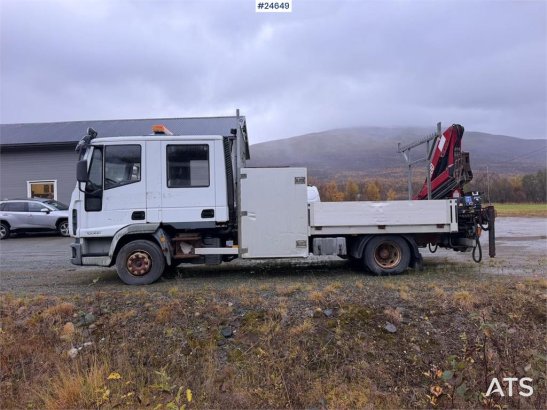 Iveco 100E21 flatbed truck with rear-mounted crane. Repa 100E21 flatbed truck with rear-mounted crane. Repa 2005 2 image 3