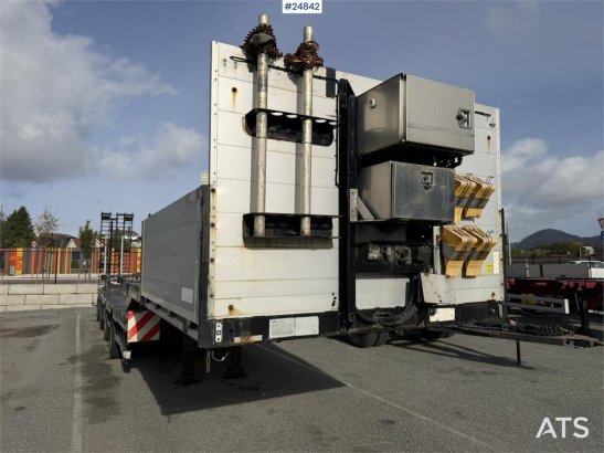 Carnehl 4-axle machinery trailer with 6-metre extension Carnehl 4-axle machinery trailer with 6-metre extension 2017 2 Low...