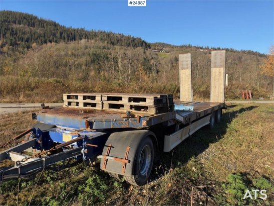 Damm machinery trailer with hydraulic ramps – Delivered Damm machinery trailer with hydraulic ramps – Delivered 2007 2 Low...