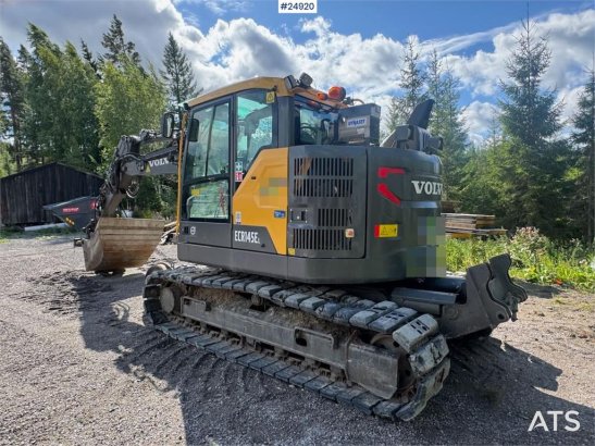 Volvo ECR145EL Tracked excavator with rail wheels – 4,30 ECR145EL Tracked excavator with rail wheels – 4,30 2015 2 Crawler...