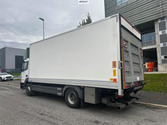 Mercedes-Benz Atego Truck w/ rear lift. Atego Truck w/ rear lift. 2015 2 image 4