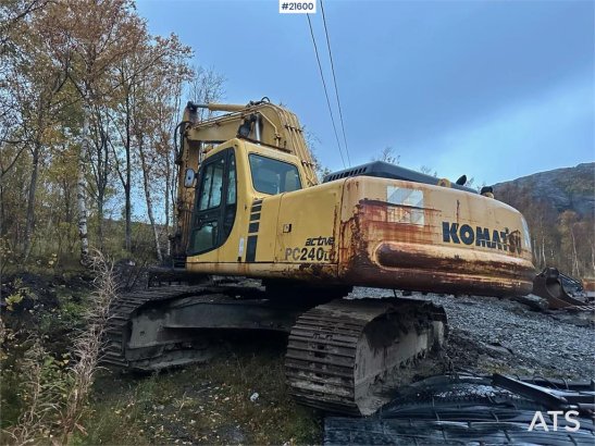 Komatsu PC240LC excavator. WATCH VIDEO. PC240LC excavator. WATCH VIDEO. 2000 2 Crawler Excavators image 4
