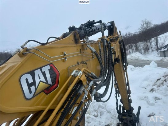 CAT 315 excavator w/ VA boom, GPS, rototilt and 2 buck 28 2022 2 Crawler Excavators image 4