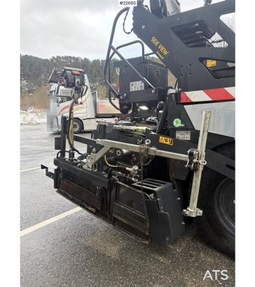 Bomag BF300 P-2 Asphalt Paver – 905 Hours – GPS BF300 P-2 Asphalt Paver – 905 Hours – GPS 2025 2 Asphalt pavers image 4