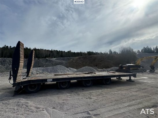 Vang SHSL 1111 Machine semi + hook frame with turntable VANG SHSL 1111 Machine semi + hook frame with turntable 1988 2 Low...