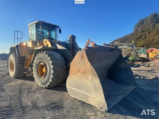 Volvo L220G Wheel Loader w/Bucket – Certified WATCH VIDE L220G Wheel Loader w/Bucket – Certified WATCH VIDE 2011 2 Wheel L...