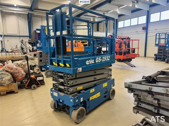 Genie GS-1932 Scissor Lift – Only 89 Hours! 4842 2019 2 Scissor Lifts image 4