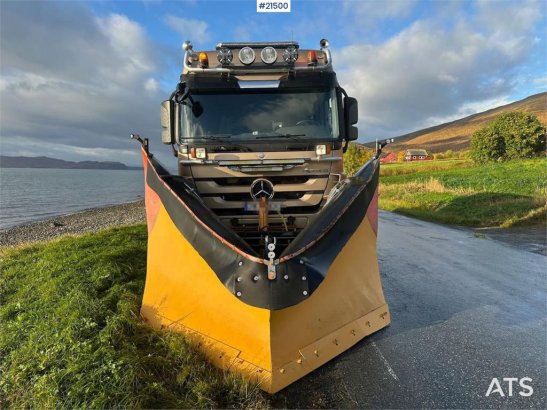 Mercedes-Benz Actros 2848 4x4+2 snow rigged hook truck w/ 20t ho Actros 2848 4x4+2 snow rigged hook truck w/ 20t ho 2011 2...