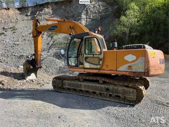 Samsung se210 LC3 Excavator w/ toothed bucket. WATCH THE V Samsung se210 LC3 Excavator w/ toothed bucket. WATCH THE V 1999...