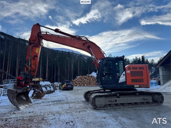 Hitachi ZX225USRLC-6 crawler excavator – GPS – Rototilt – ZX225USRLC-6 crawler excavator – GPS – Rototilt – 2017 2 Crawler...