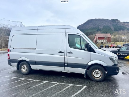 Mercedes-Benz Sprinter 316 van w/ 2 sets of tires! Sprinter 316 van w/ 2 sets of tires! 2016 2 Small Vans image 4
