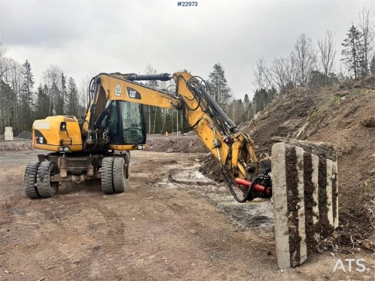 CAT M313 D M313 D 2011 2 Wheeled Excavators image 4