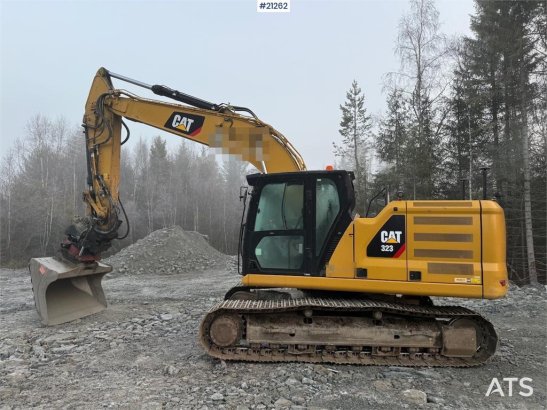 CAT 323-07 w/rotor tilt, cleaning drawer and tooth buc 36 2018 2 Crawler Excavators image 7