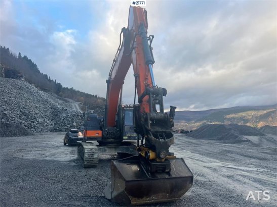 Doosan Dx300lc-5 Gravemaskin m/ rototilt og pusseskuffe Doosan Dx300lc-5 Gravemaskin m/ rototilt og pusseskuffe 2017 2 Cra...