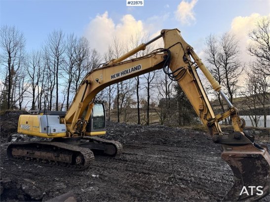 New Holland E265 Excavator with tooth bucket and defective rot E265 Excavator with tooth bucket and defective rot 2006 2 C...