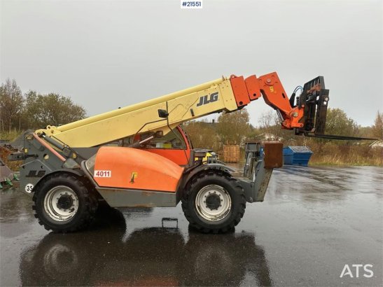 JLG 4017 telehandler w/ two pallet forks and bucket. C 4017 telehandler w/ two pallet forks and bucket. C 2007 2 Wheel Loa...