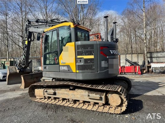 Volvo ECR145EL crawler excavator – Rototilt – 3 buckets ECR145EL crawler excavator – Rototilt – 3 buckets 2019 2 Crawler E...