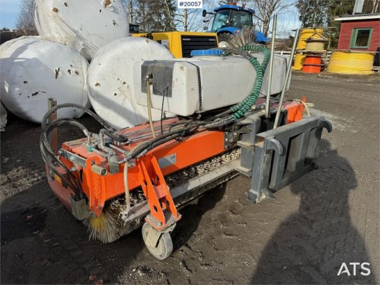 Tuchel Profi 660 -230 Hydraulic broom. Tuchel Profi 660 -230 Hydraulic broom. 2020 2 image 4