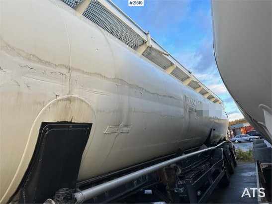 Spitzer silo trailer, 3-axle bulk trailer. SPITZER silo trailer, 3-axle bulk trailer. 1996 2 image 109