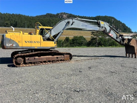 Volvo EC240 nlc Excavator w/ bucket WATCH VIDEO EC240 nlc Excavator w/ bucket WATCH VIDEO 2005 2 Crawler Excavators image 10