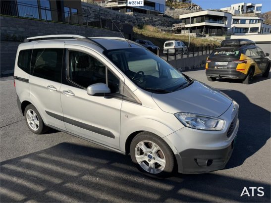 Ford Transit Courier with roof rails, chains, summer/wi Transit Courier with roof rails, chains, summer/wi 2018 2 Small Va...