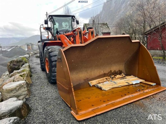 Hitachi zw370-6 wheel loader w/ scale, printer & bucket 10071 2018 2 Wheel Loaders image 28