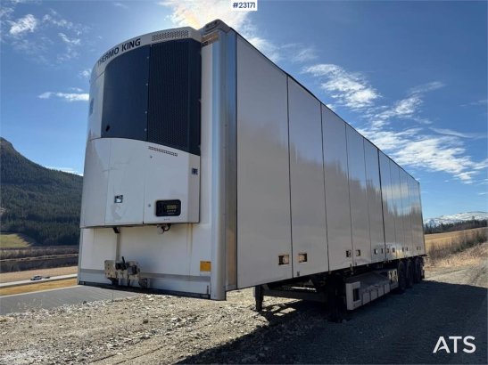 VAK Skapsemi Box Semi-Trailer with full side opening a Vak Skapsemi Box Semi-Trailer with full side opening a 2022 2 Refri...