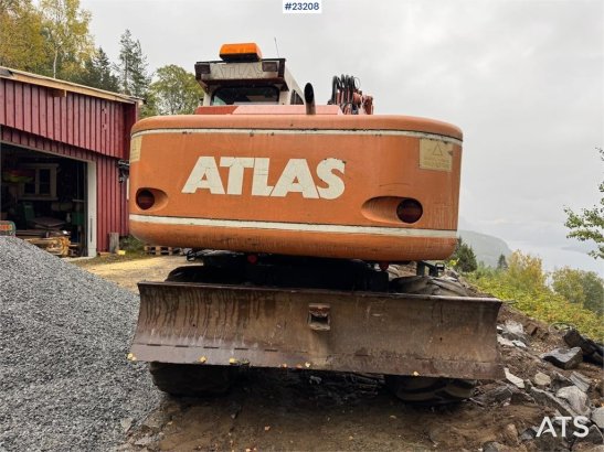 Atlas 1304 w/ 1 backhoe bucket Low Hours! 1304 w/ 1 backhoe bucket Low Hours! 2002 2 Wheeled Excavators image 4