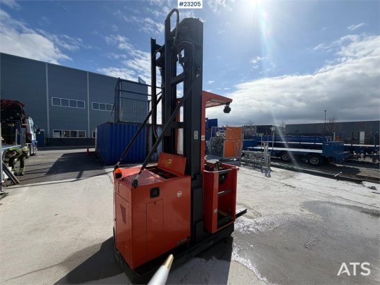 BT Plukktruck-stabletruck, charger BT Plukktruck-stabletruck, charger 2007 2 Forklift image 4