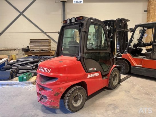 Manitou M135D Forklift – 2400 hours! M135D Forklift – 2400 hours! 2018 2 Forklift image 4