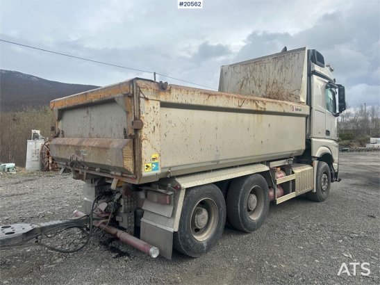 Mercedes-Benz Arocs 2658 6x2 Tipper truck. Arocs 2658 6x2 Tipper truck. 2016 2 Tipper trucks image 94