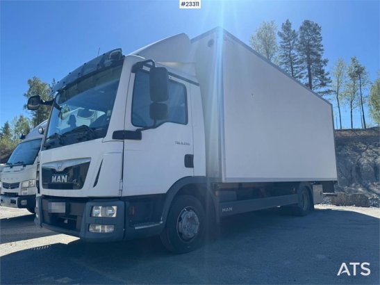MAN TGL 8.220 4x2 box truck – 115,000 km – tail lift a TGL 8.220 4x2 box truck – 115,000 km – tail lift a 2016 2 image 4