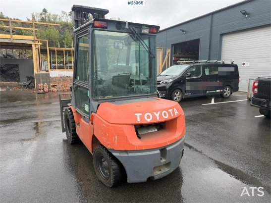 Toyota 02-7FD45 forklift 02-7FD45 forklift 2002 2 Forklift image 4