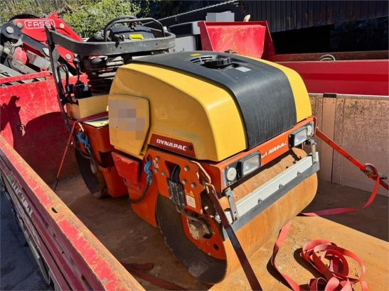Dynapac CC1100 roller. 533 2011 2 image 4