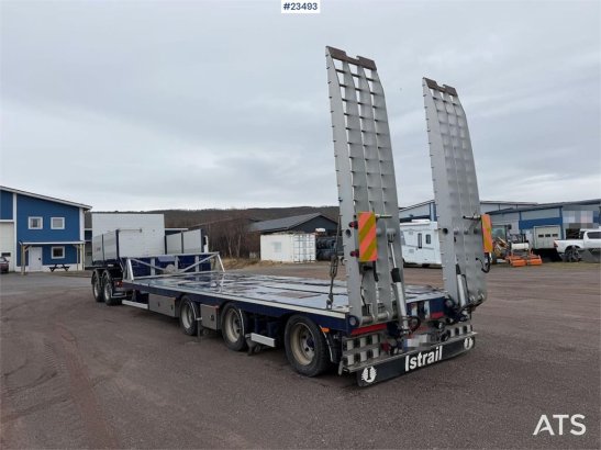 Istrail 3 axle machine trailer w/ 2 sets of tires, boom, t Istrail 3 axle machine trailer w/ 2 sets of tires, boom, t 2013...