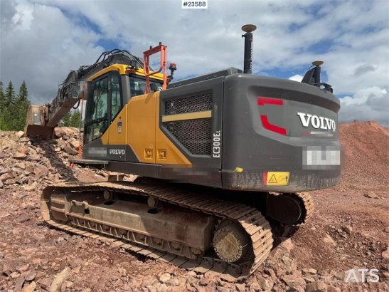 Volvo EC300 Excavator – Engcon Tiltrotator, 2 Buckets an EC300 Excavator – Engcon Tiltrotator, 2 Buckets an 2018 2 Crawler...