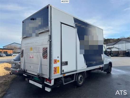 Iveco 35S16 Box truck w/ side door and lift 35S16 Box truck w/ side door and lift 2018 2 image 124