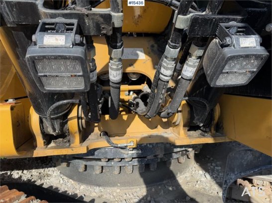 CAT 320 33 2019 2 Crawler Excavators image 4