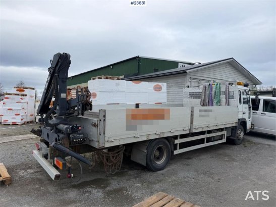 Volvo FL6 crane truck w/ 2000 HIAB 045 crane and two set FL6 crane truck w/ 2000 HIAB 045 crane and two set 1994 2 Crane t...