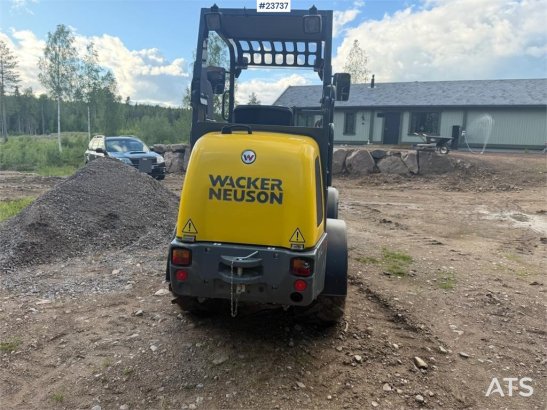 Wacker Neuson WL25 Wheel Loader with Bucket WL25 Wheel Loader with Bucket 2021 2 Wheel Loaders image 4