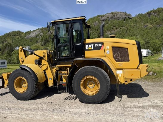 CAT 930 M wheel loader with bucket 930 M wheel loader with bucket 2016 2 Wheel Loaders image 4